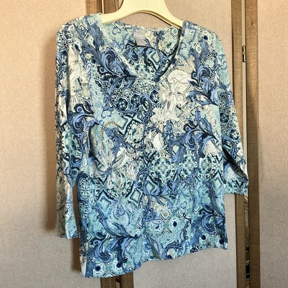 Chico's Floral Blue and Cream Blouse 2 large - Picture 1 of 10